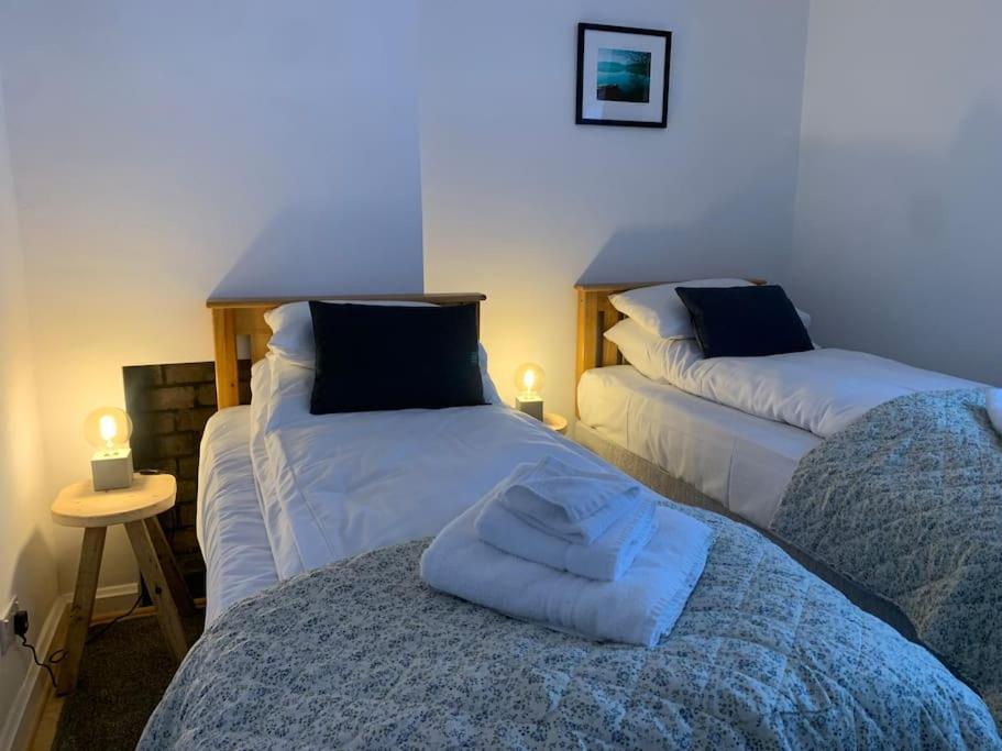 Mountain Views In The Heart Of Brecon Town Villa Exteriör bild