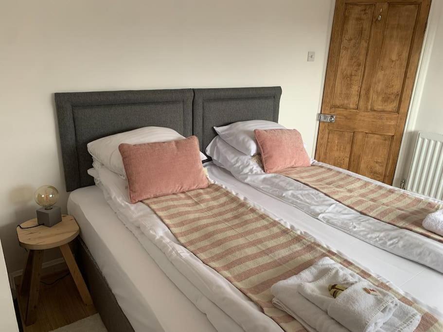 Mountain Views In The Heart Of Brecon Town Villa Exteriör bild