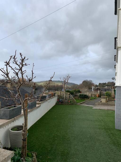 Mountain Views In The Heart Of Brecon Town Villa Exteriör bild